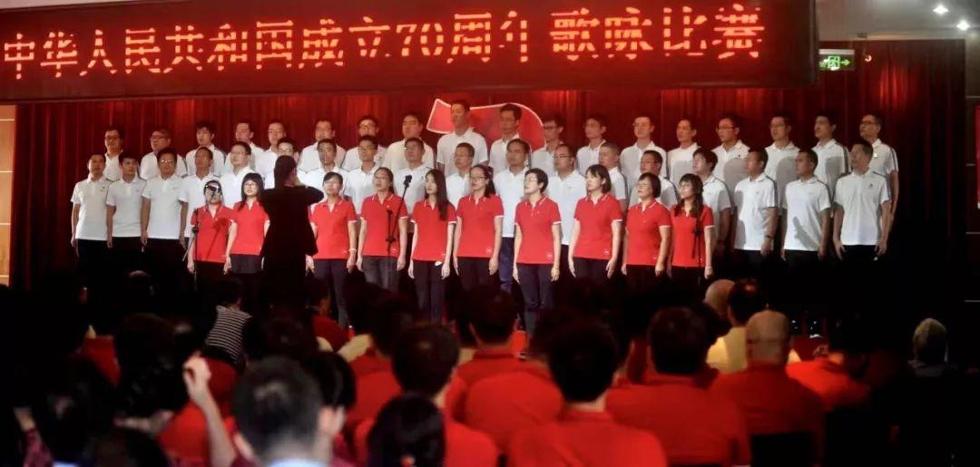 闺蜜的时尚对决